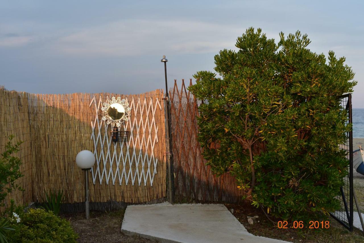 Lia'S Beach House Agios Nikolaos  Exterior foto